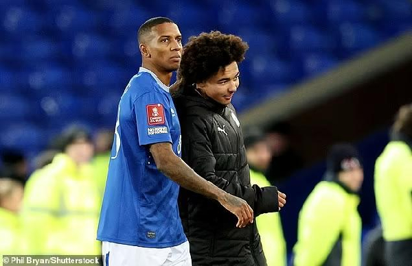 Social media users slam Ferguson for ruining Ashley Young’s dream of playing with his son