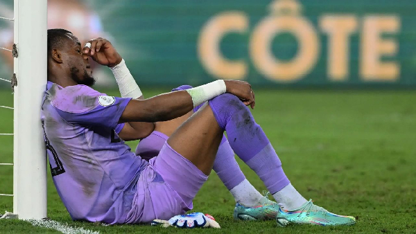 Nigeria’s goalkeeper Stanley Nwabali loses mother on New Year’s Day