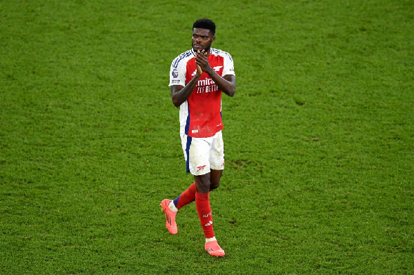 Arsenal begin contract talks with Thomas Partey amid transfer speculation