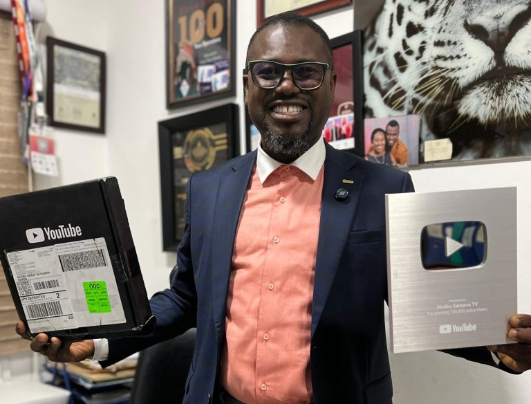 Abeiku Santana receives YouTube award