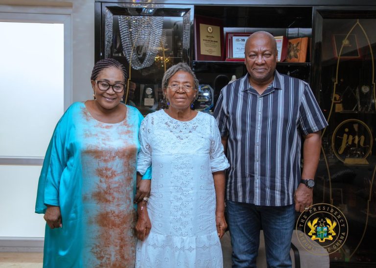 Former First Lady Naadu Mills visits first family to offer congratulations