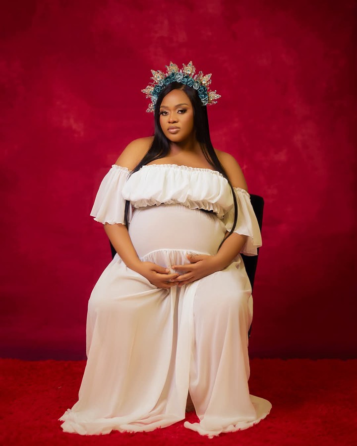 She Suffered For It So Allow Her To Flaunt It – Peeps Defend MzGee Against Trolls For Posting Her Baby Bump Photos