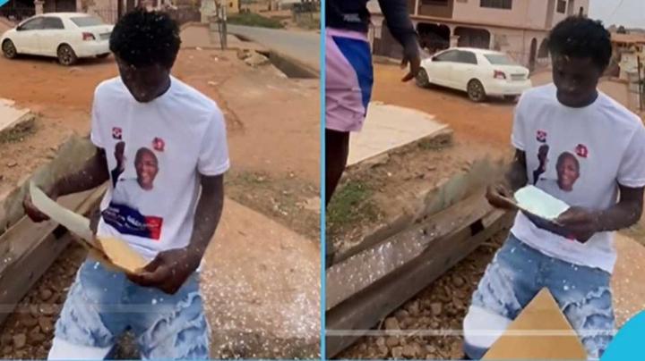 WASSCE, SHS Graduate Kneels In Front of NPP BillBoard To Thank Akufo-Addo After Passing His Exams