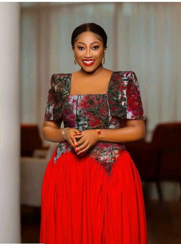 Glamorous Ways To Style Your Ankara Fabric As A Fashionista.