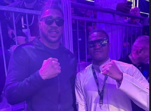 Sharaf Mahama spotted with Anthony Joshua as he makes inroads in boxing world