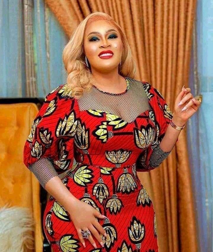 Beautiful outfits married women can slay to look stunning.