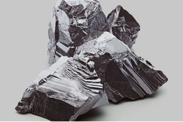 Renegotiating lithium deal could hurt investor confidence