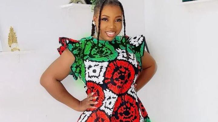 Ankara Short Gown for Young Ladies