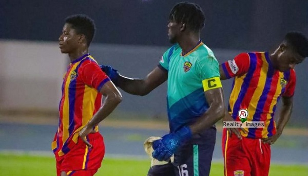 Golden Kick eliminate 10-man Hearts of Oak on penalties