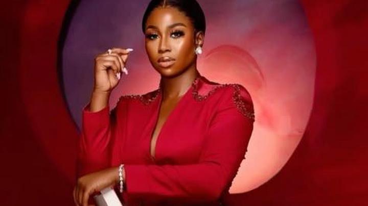 Ladies- Stunning Dinner Date Outfits to Elevate Your Look on Valentine