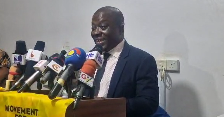 Temporarily suspend operations of all forex bureaux