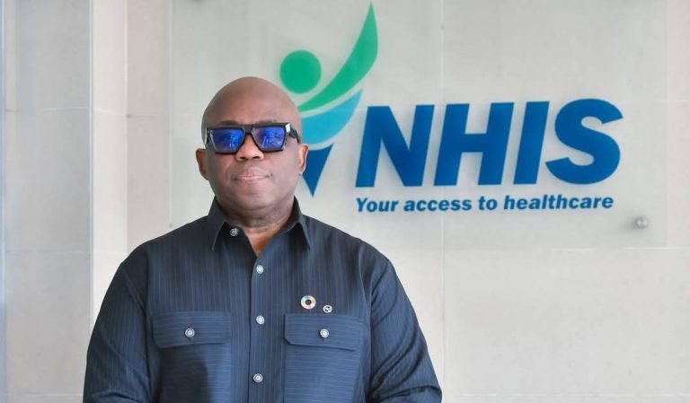 Victor Asare Bampoe takes over from Da Costa Aboagye as NHIA CEO