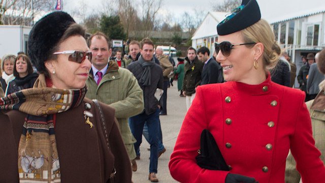 Zara Tindall is the image of Princess Anne in incredible family photo