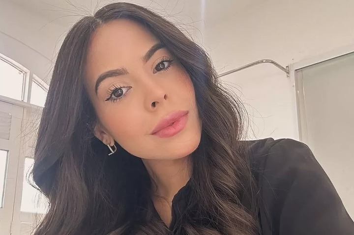 Model dies in hospital with ‘cramps’ leaving fans in ‘shock’ as cause of death revealed