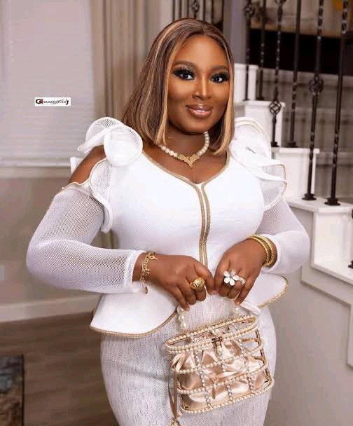 Mo Bimpe’s Unique And Decent Fashion Styles Ladies Can Replicate