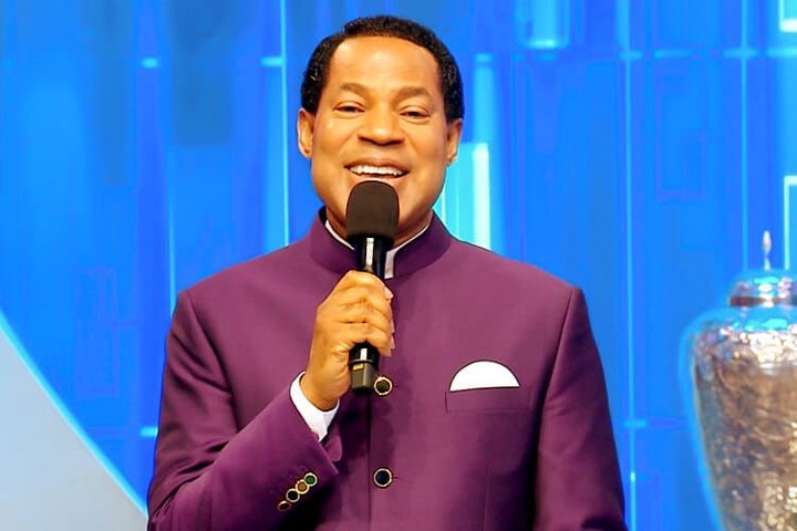 Ministers Who Charge Money To Sing Are Not Singing For God – Oyakhilome