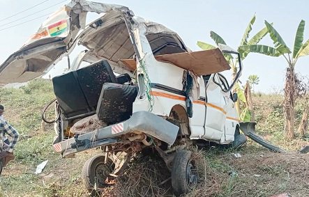 8 Die, 6 injured in accident