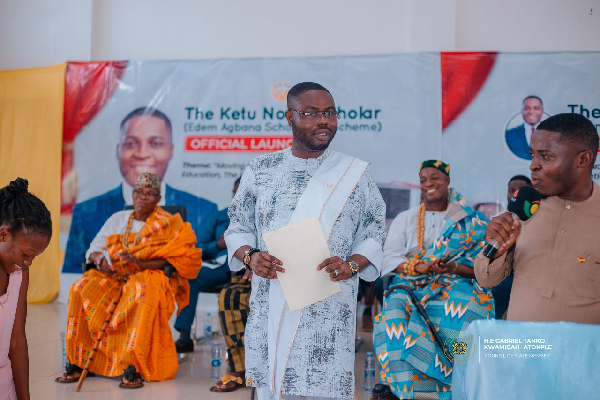 Council of State member Gabriel Tanko Kwamigah-Atokple supports Edem Agbana’s Ketu North scholarship initiative with GH¢100,000