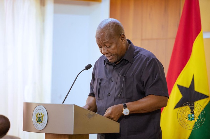 Mahama pledges construction of key bridges to boost trade