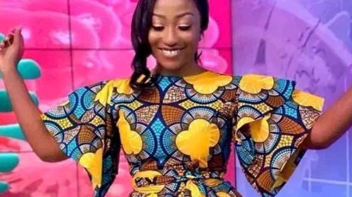 Exotic Short Ankara Gowns For Matured Ladies And Women.