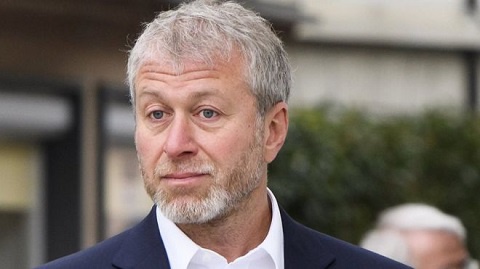 Why Roman Abramovic has not been able to access the £2.5billion money from the sale of Chelsea