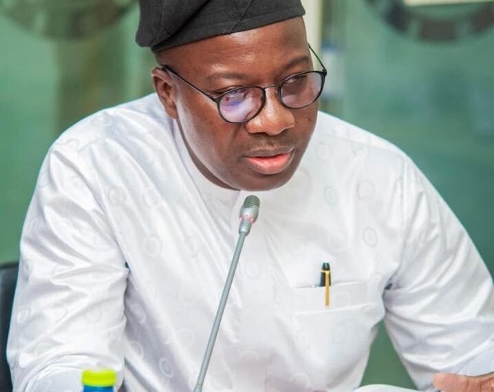 Mahama Ayariga Slams Annor-Dompreh over Equalization