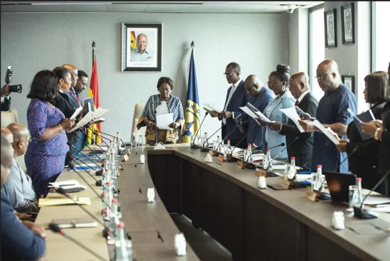 Vice President swears Governing Board of the Bank of Ghana into office