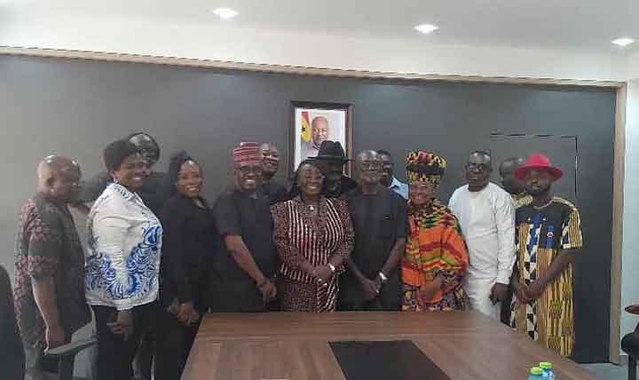 MUSIGA Visits Minister –