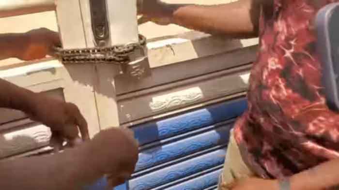 NPP Youth Lock Up Nanton Party Office Over Members’ Suspension