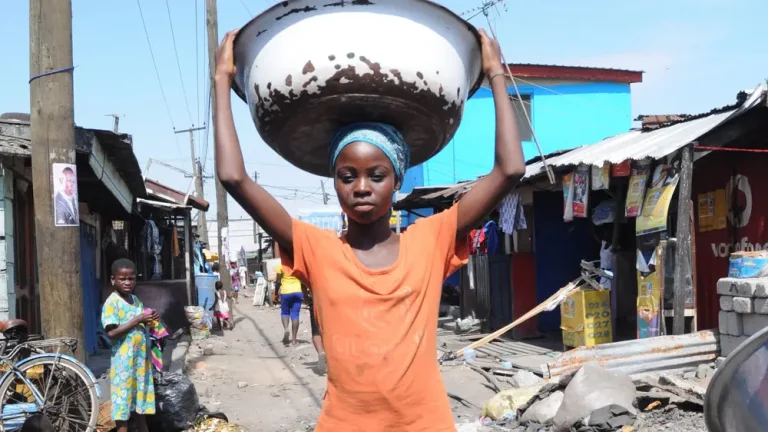 The resilience of Ghana’s female head porters