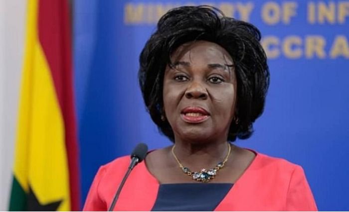 How Can You Own All These Expensive Stuff and Still Look Like Distin? Fans Drag Cecilia Dapaah