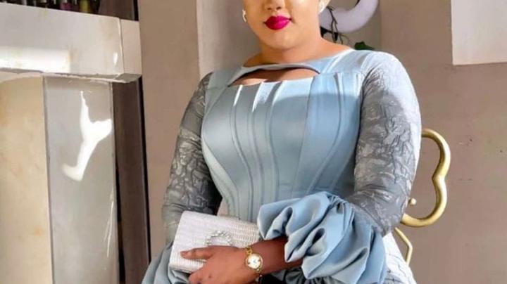 Dazzling Style for a Queen: Embracing Regal Elegance