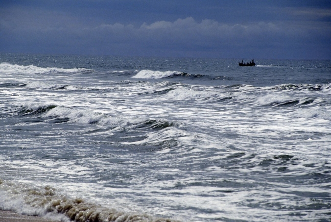 Ghanaian fishing vessel attacked: Three Chinese crew members kidnapped