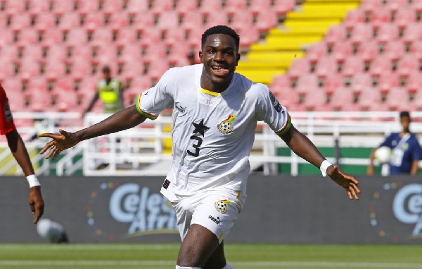 Ernest Nuamah donates jerseys for Grand Finale