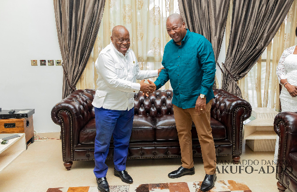 Mahama and Akufo-Addo cross paths at Kwahu