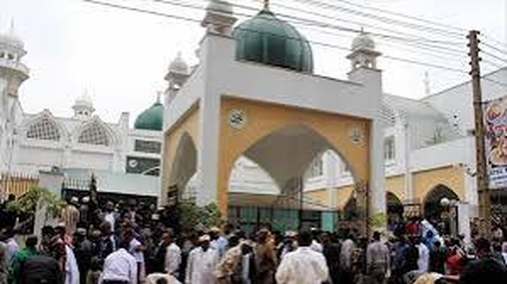 Fierce Chaos Erupts as Imam Arrested for Stabbing Two Worshippers in Accra Mosque Dispute