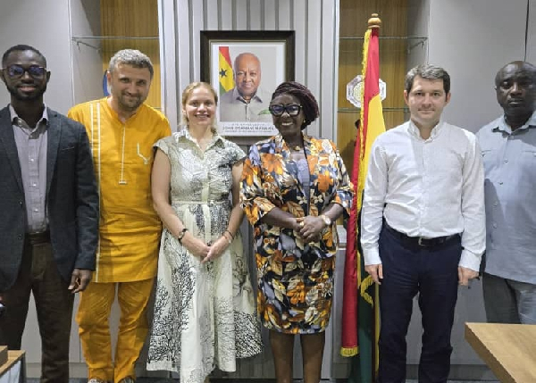Russian delegation confers with Minister of Tourism to deepen growth of area of travel and tourism