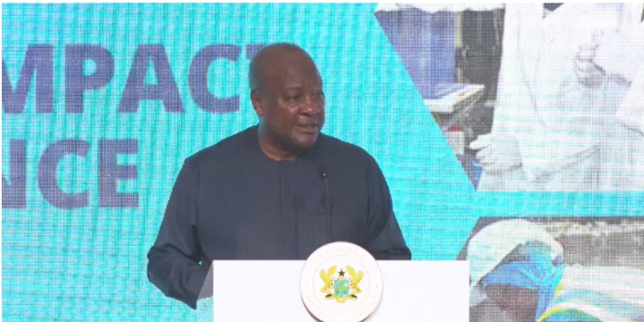 President Mahama donates six months of his salary to Ghana Medical Trust Fund