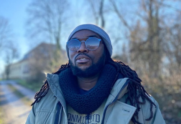 David Oscar shares energetic live rendition of debut hit ‘Mona Lisa’