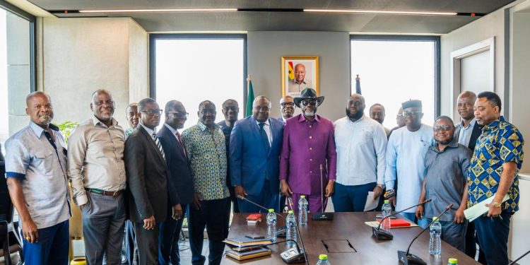 BoG holds talks with traders, vows to maintain market stability