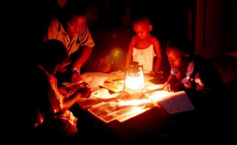 Heavy rainstorm causes power outages in parts of Ghana – ECG assures swift restoration