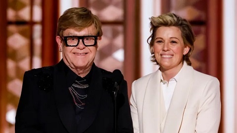 Elton John celebrates ‘extraordinary’ 10th number one album