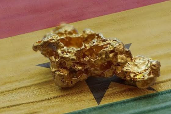 Ghana bans foreigners from local gold trading