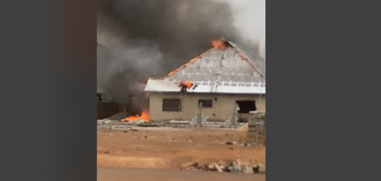 Outraged Bawku youth set Police commander’s residence ablaze