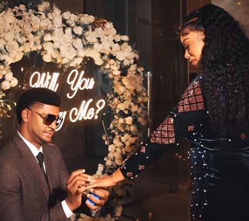 Nigerian gospel singer Steve Crown to wed April 26
