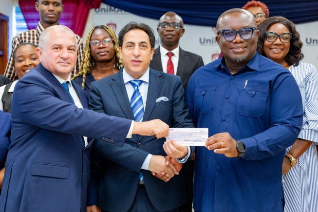 Lebanese community awards scholarships to 26 UniMAC students
