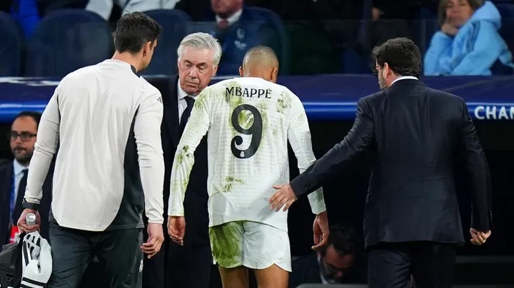 Barcelona boss Flick provides Alejandro Balde injury update before Real Madrid clash
