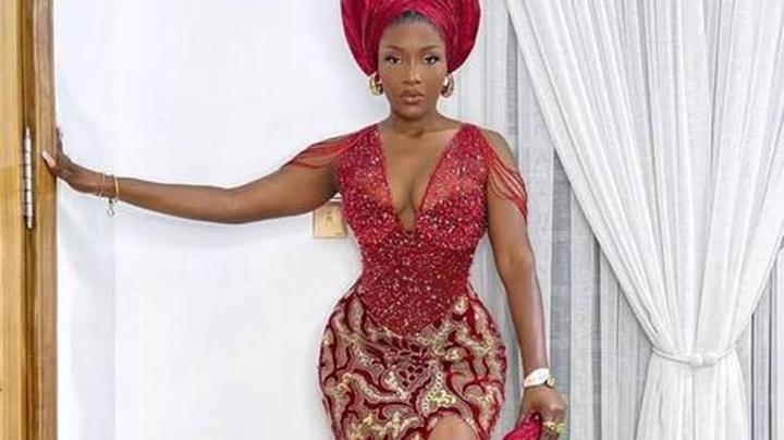 Sophisticated Flare Lace Dress for Special Occasions