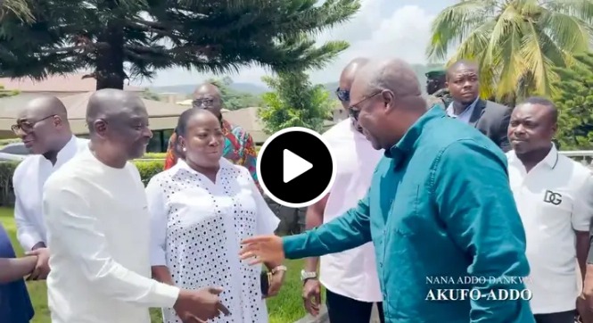 Mahama pays courtesy visit on Akufo-Addo at Kwahu Easter