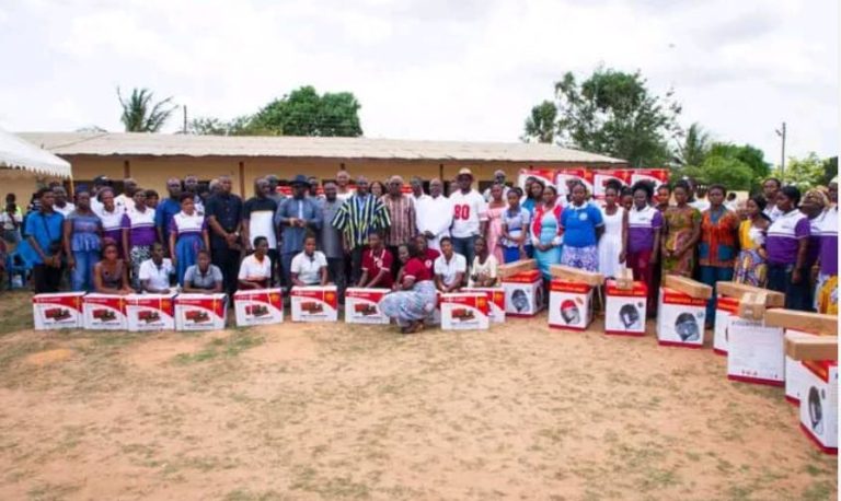 Massive crowd receives Minority Leader at Tsiame